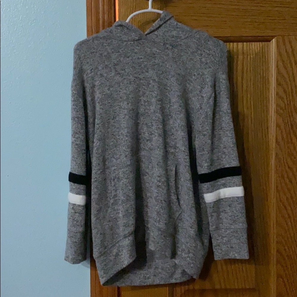 Old Navy thin gray sweatshirt